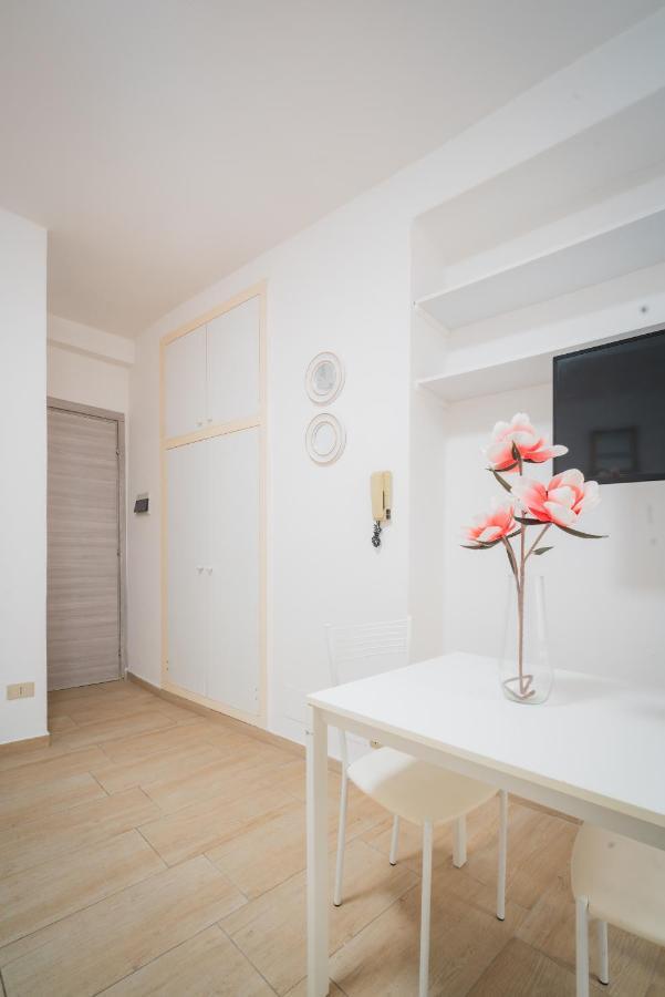 Suite "Castello" Del Garda - Apt Per Coppie Garda Ντεζεντσάνο ντελ Γκάρντα Εξωτερικό φωτογραφία